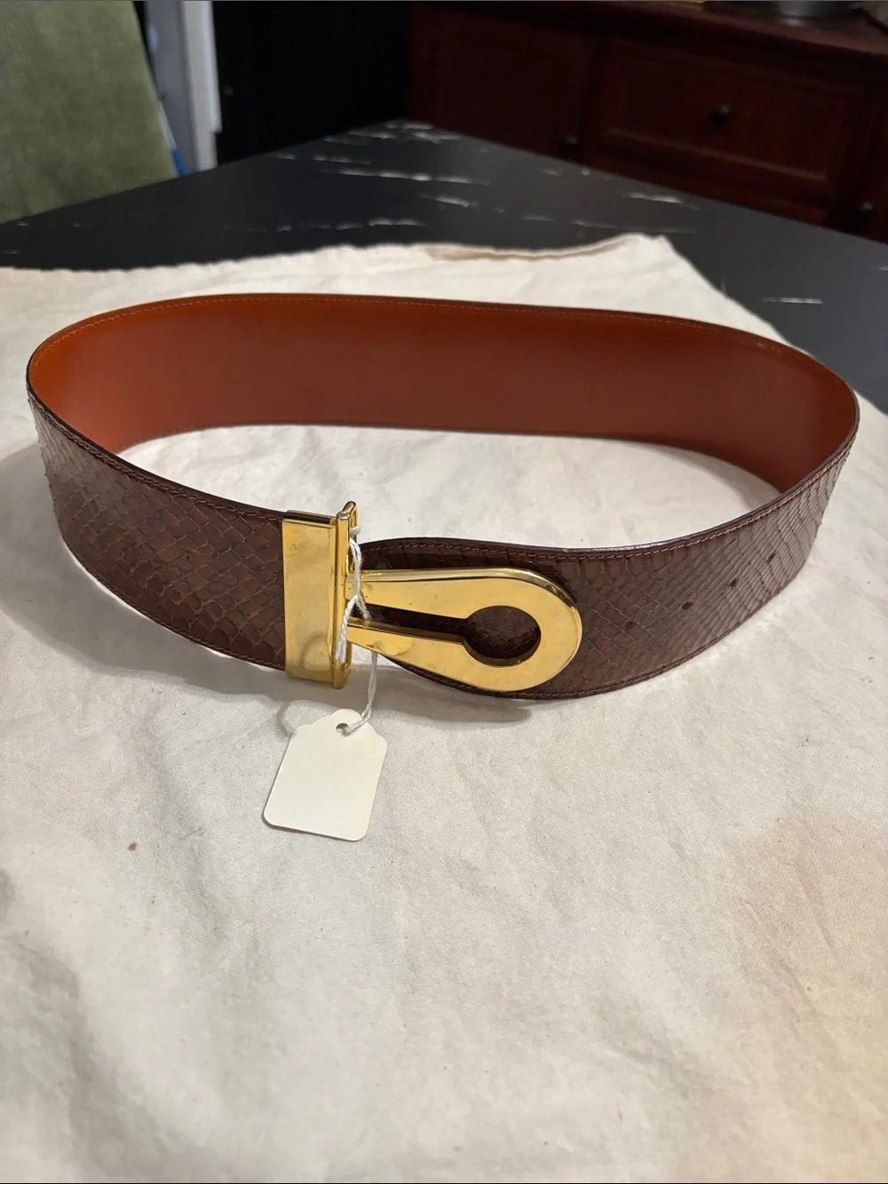 Women's Brown made in Italy Leather snakeskin Belt with Gold-Tone Loop Buckle